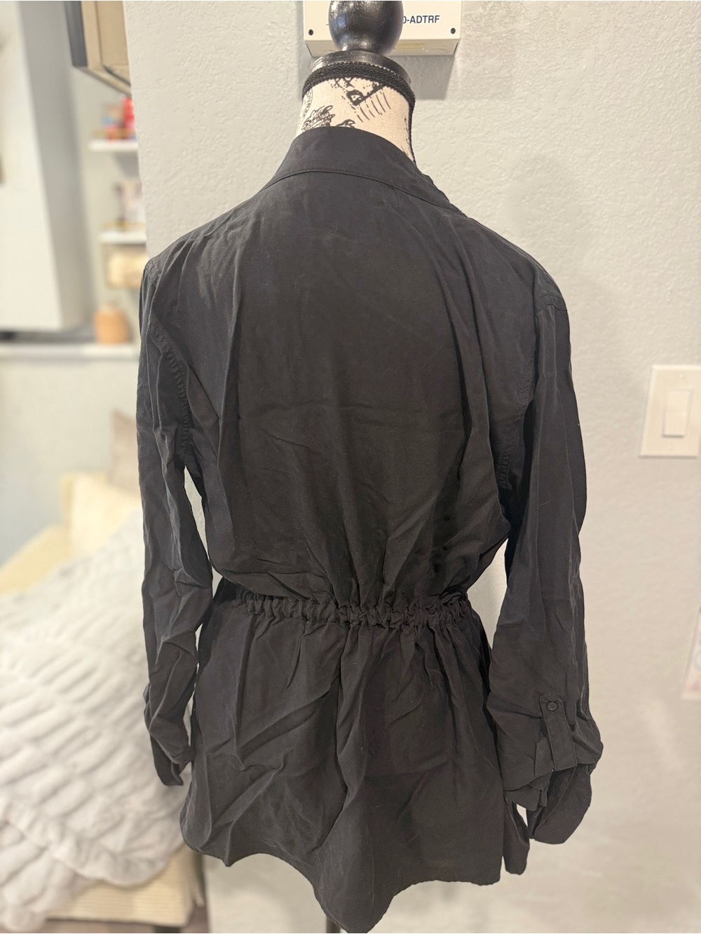 A Pea In The Pod Black Wrap Maternity Nursing Tunic Top Cinched Medium-NWOT - Picture 6 of 9